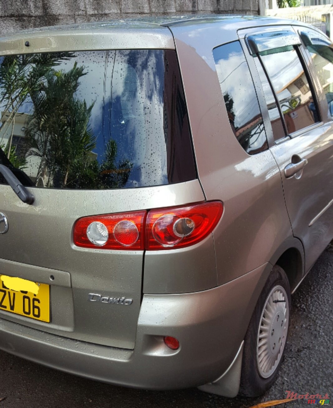 2006' Mazda Demio photo #4