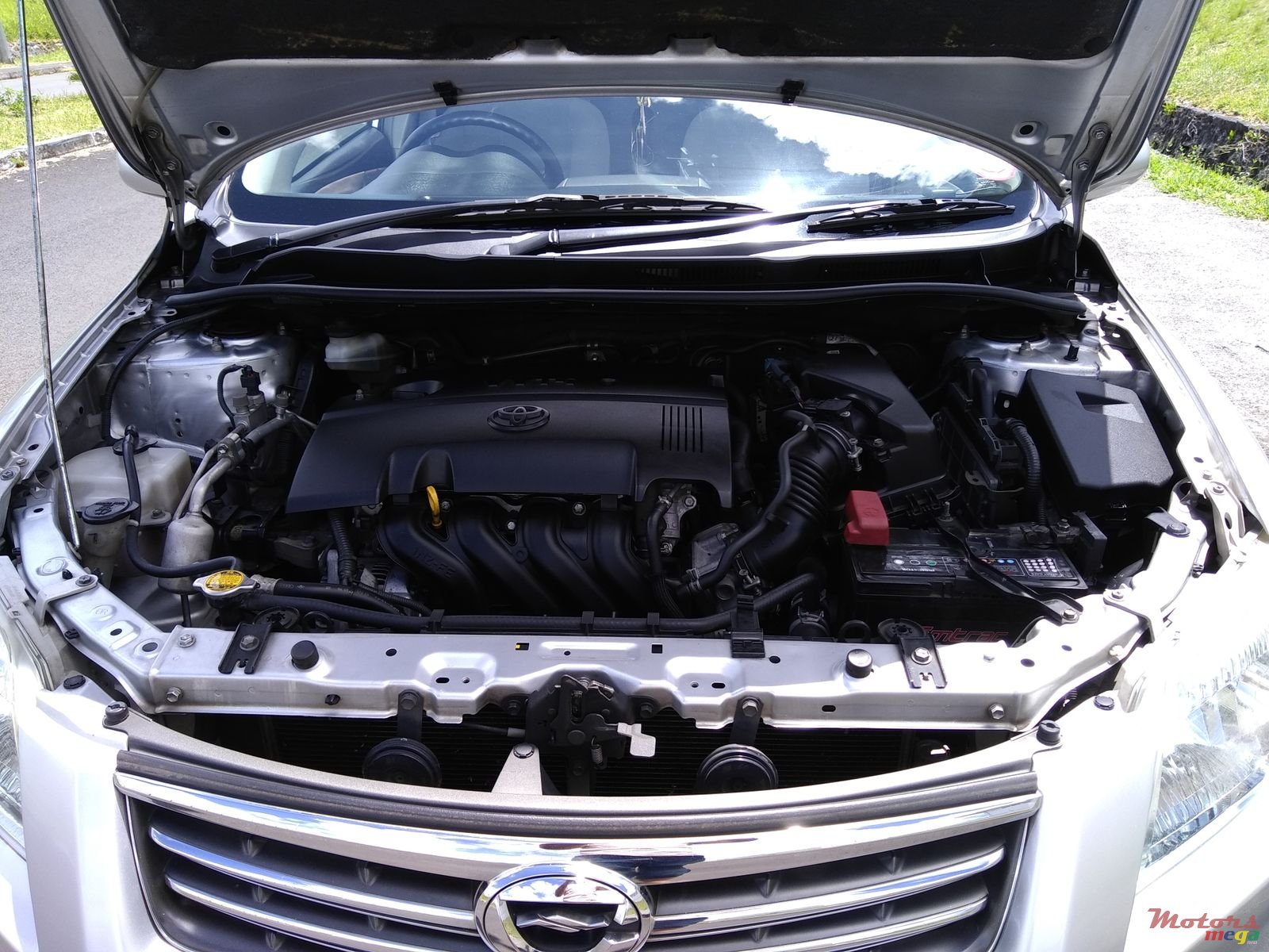 2010' Toyota Axio photo #3