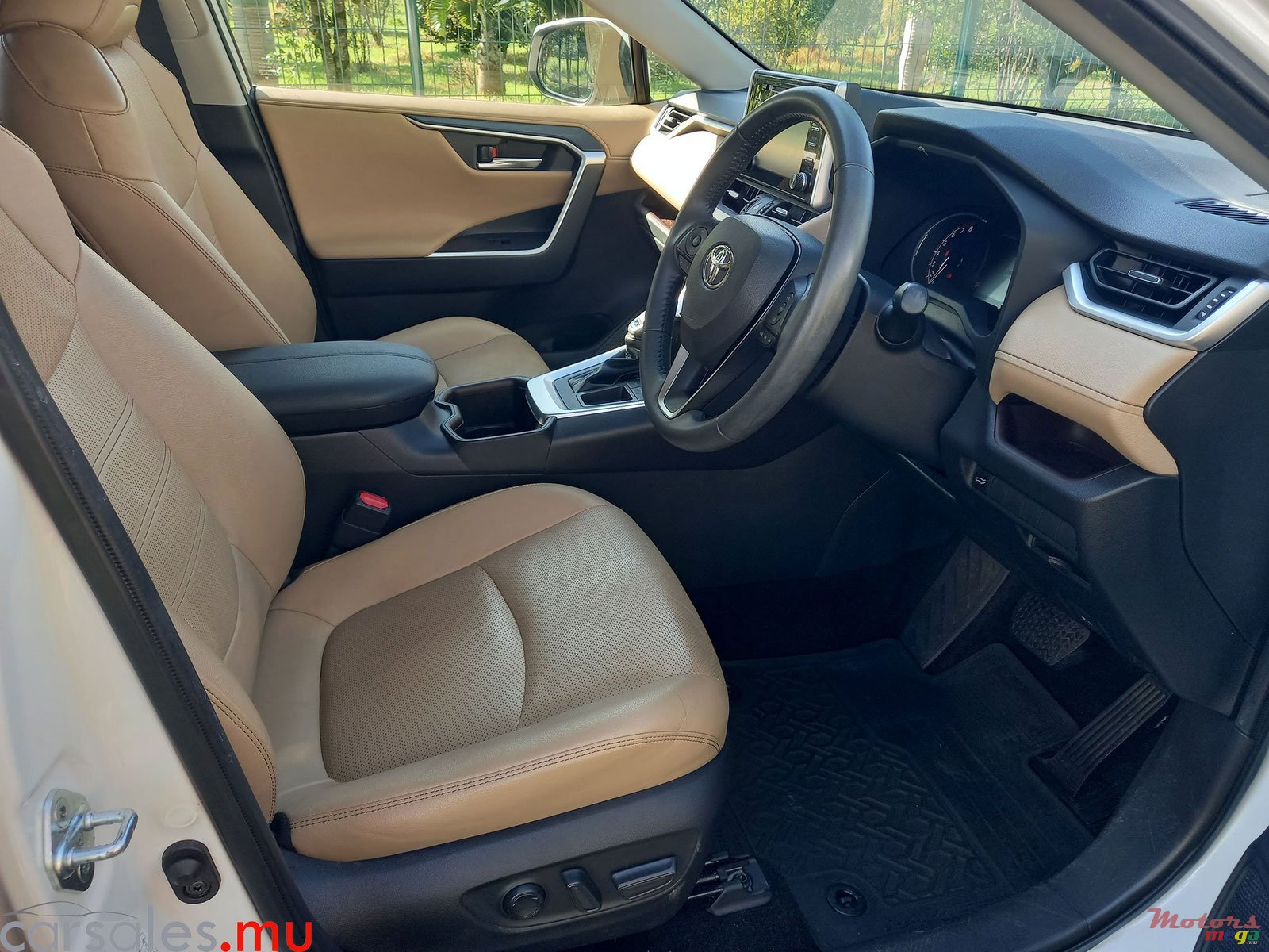 2022' Toyota RAV4 2.0 photo #6