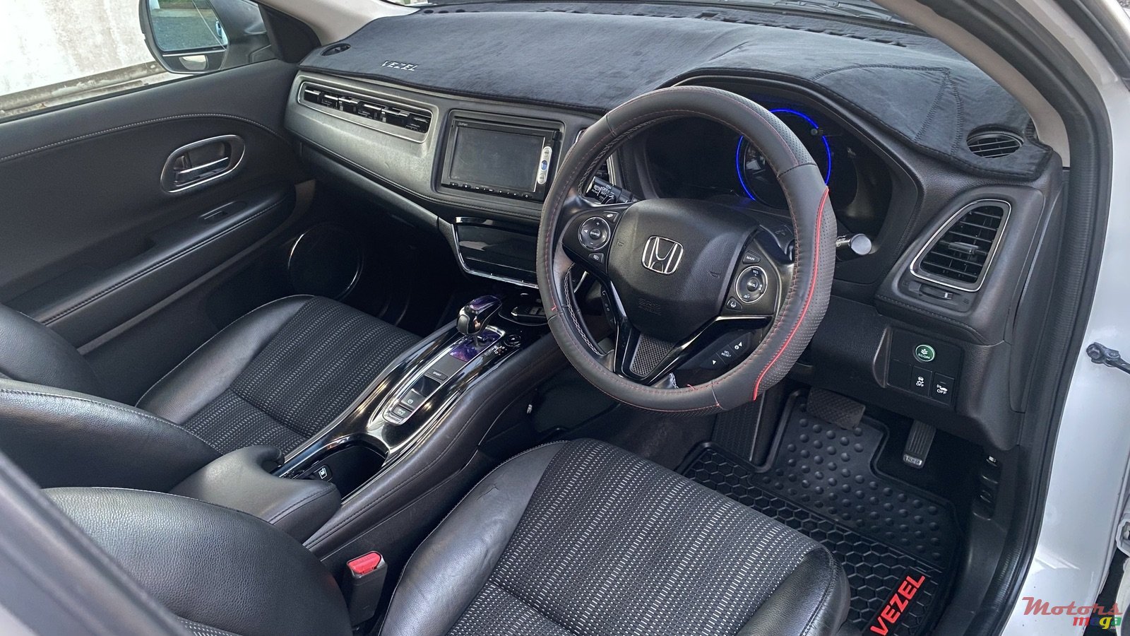 2014' Honda Vezel photo #5