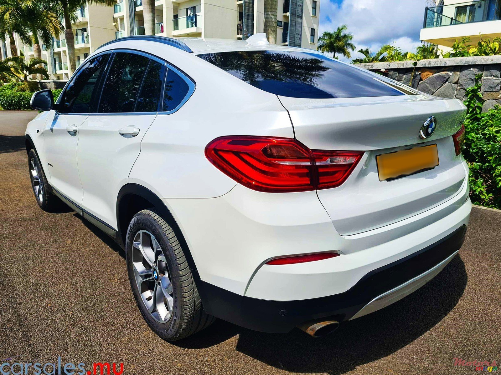 2016' BMW X4 XLine XDrive 20i photo #2
