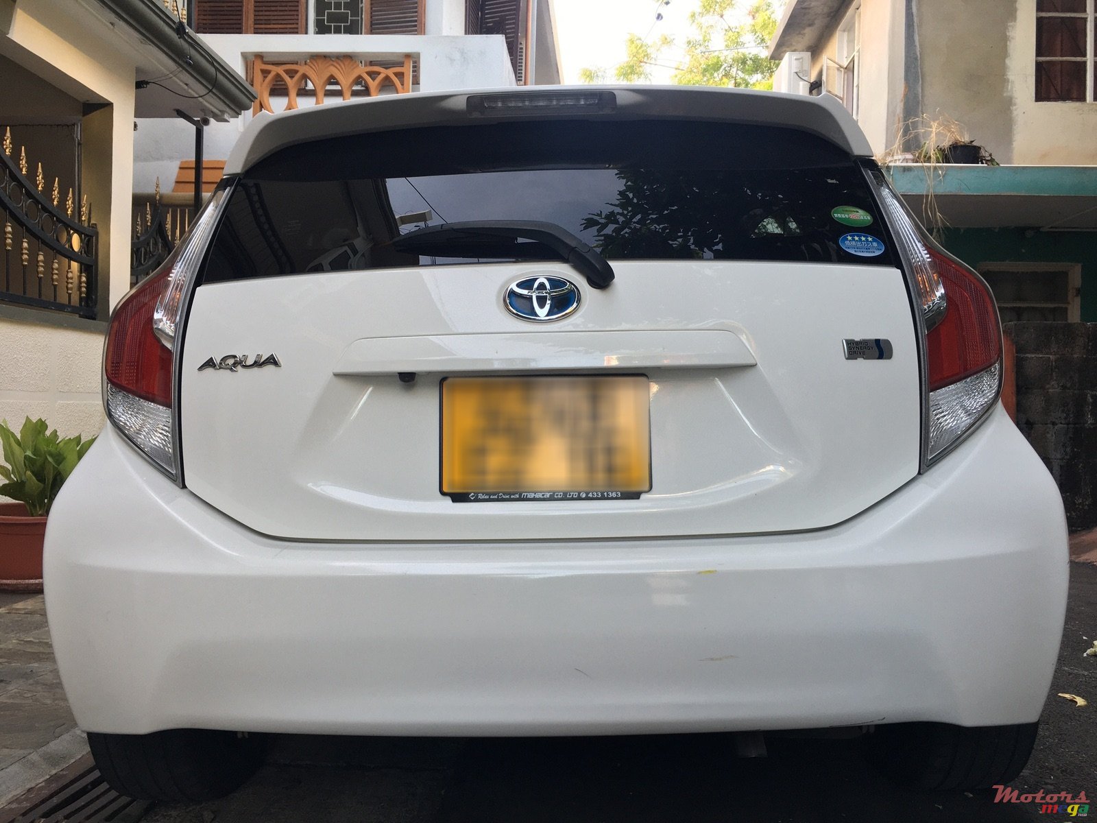 2016' Toyota Aqua photo #3