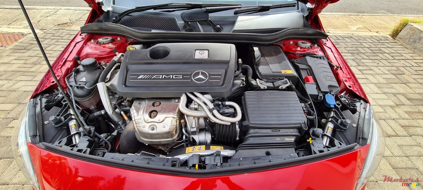 2016' Mercedes-Benz AMG A45 photo #3