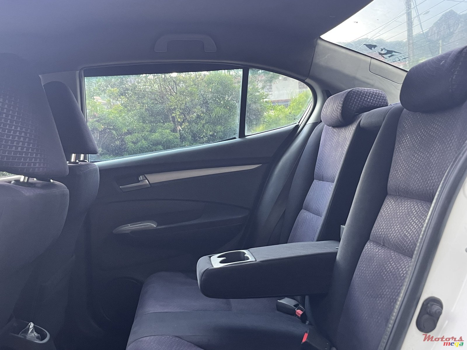 2011' Honda City photo #7