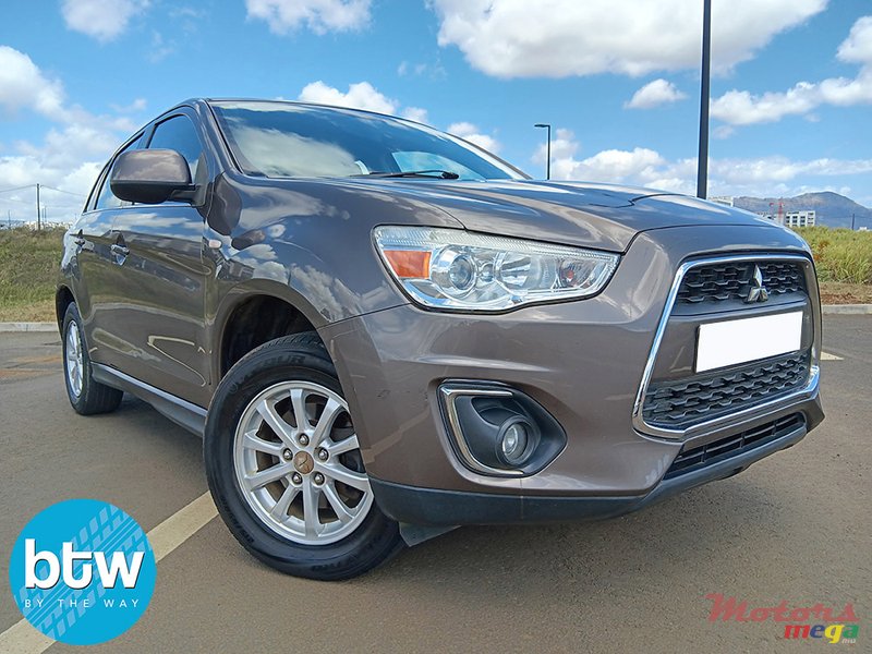 2016' Mitsubishi ASX photo #1