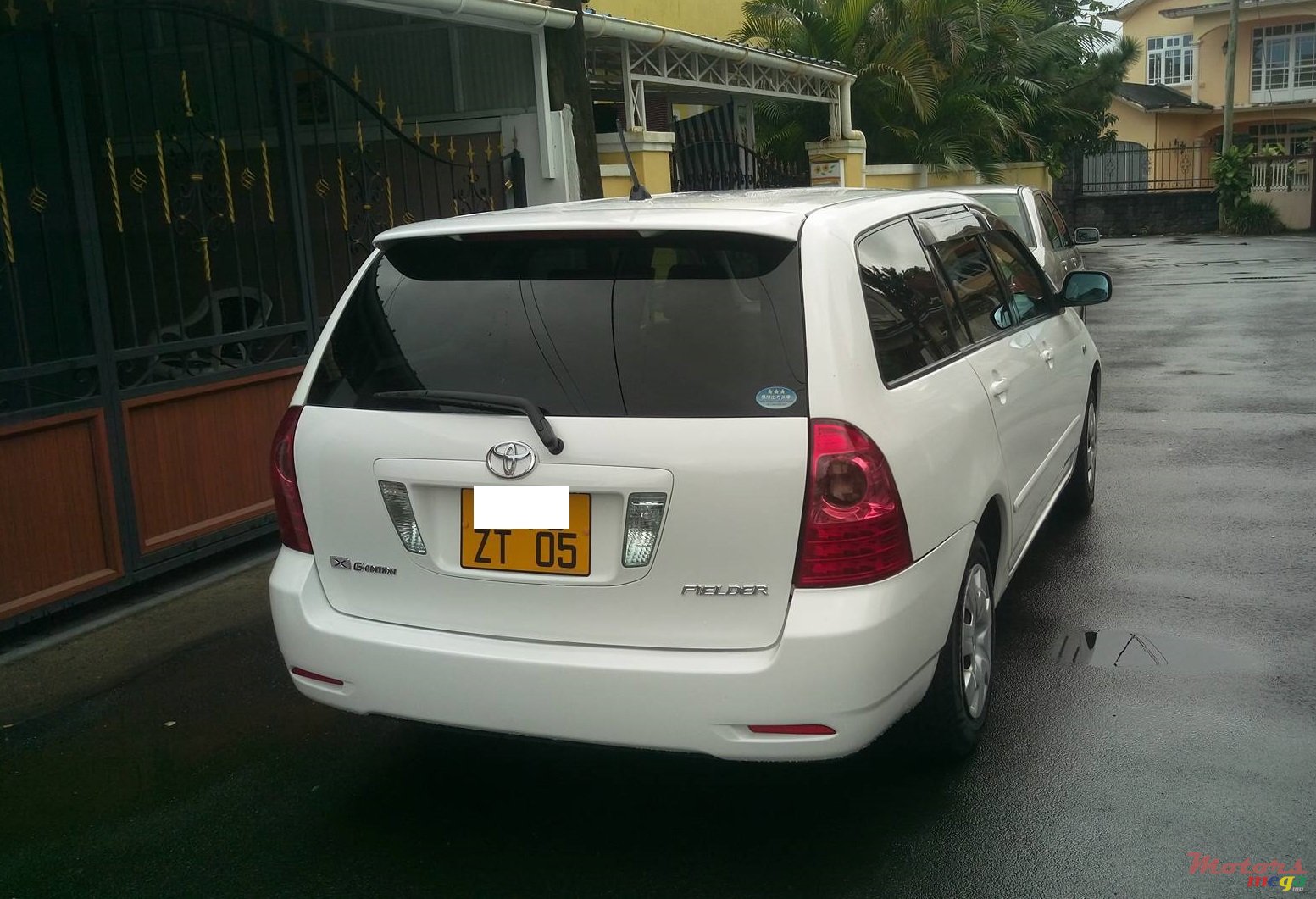 2005' Toyota Fileder G-Edition photo #2