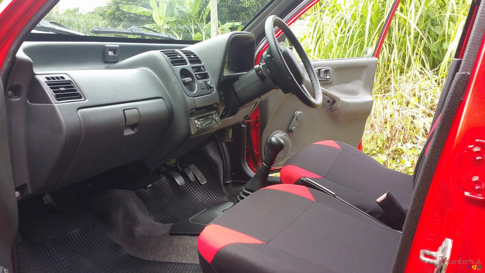 2001' Suzuki Alto photo #3