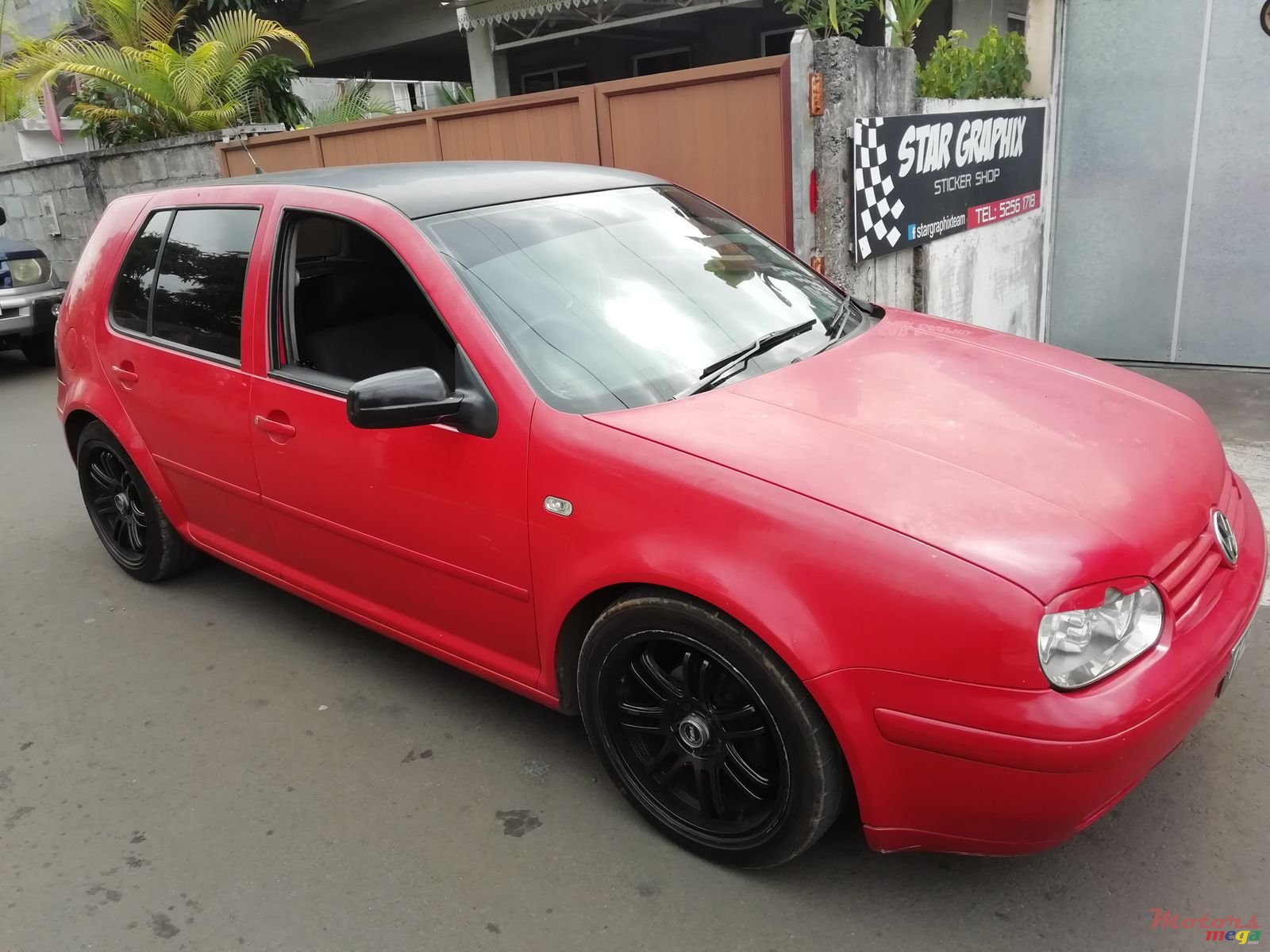 2001' Volkswagen Golf photo #5