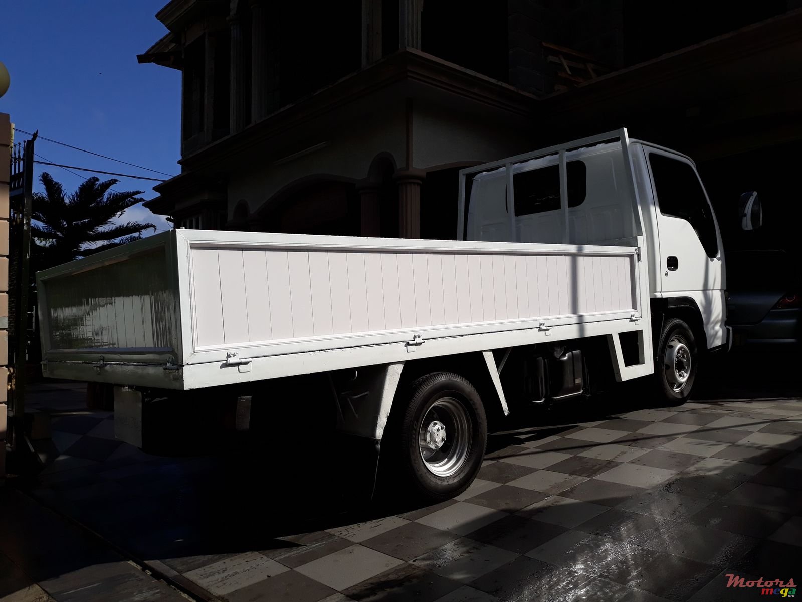 2003' Nissan photo #2