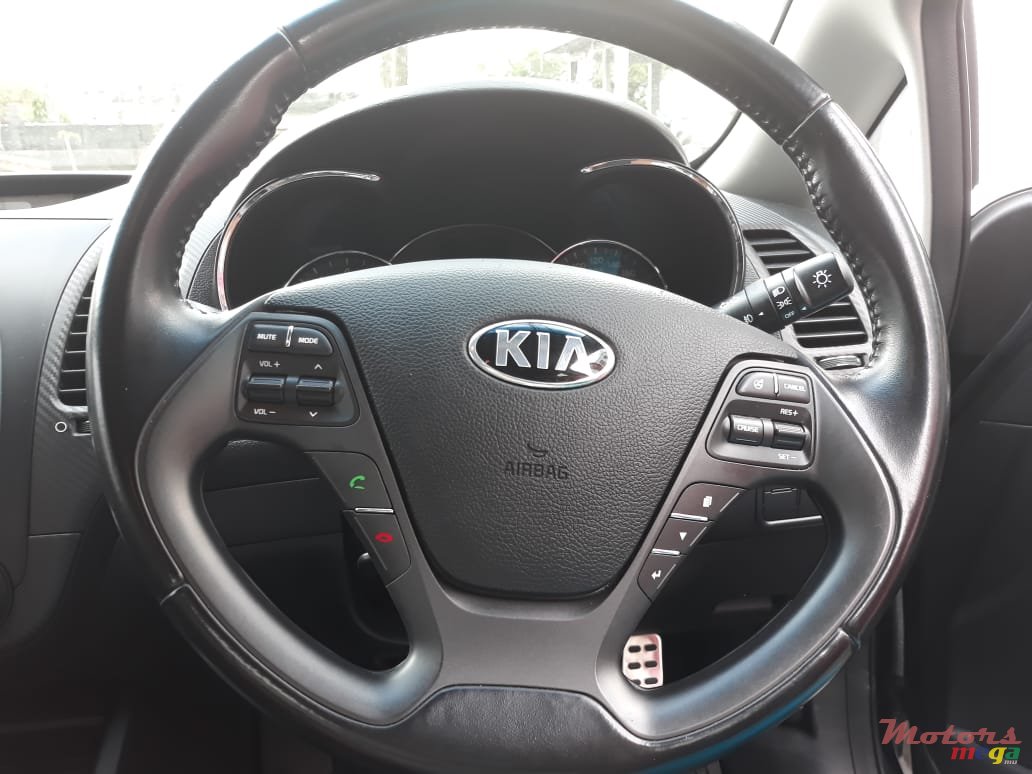 2013' Kia Cerato photo #6