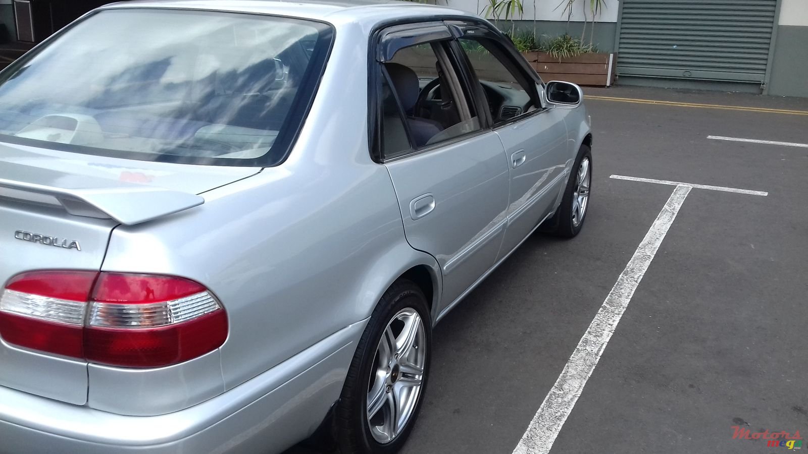 1999' Toyota Corolla photo #2