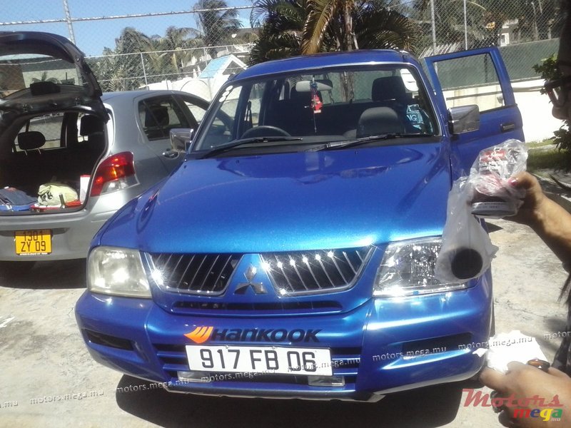 2006' Mitsubishi photo #1