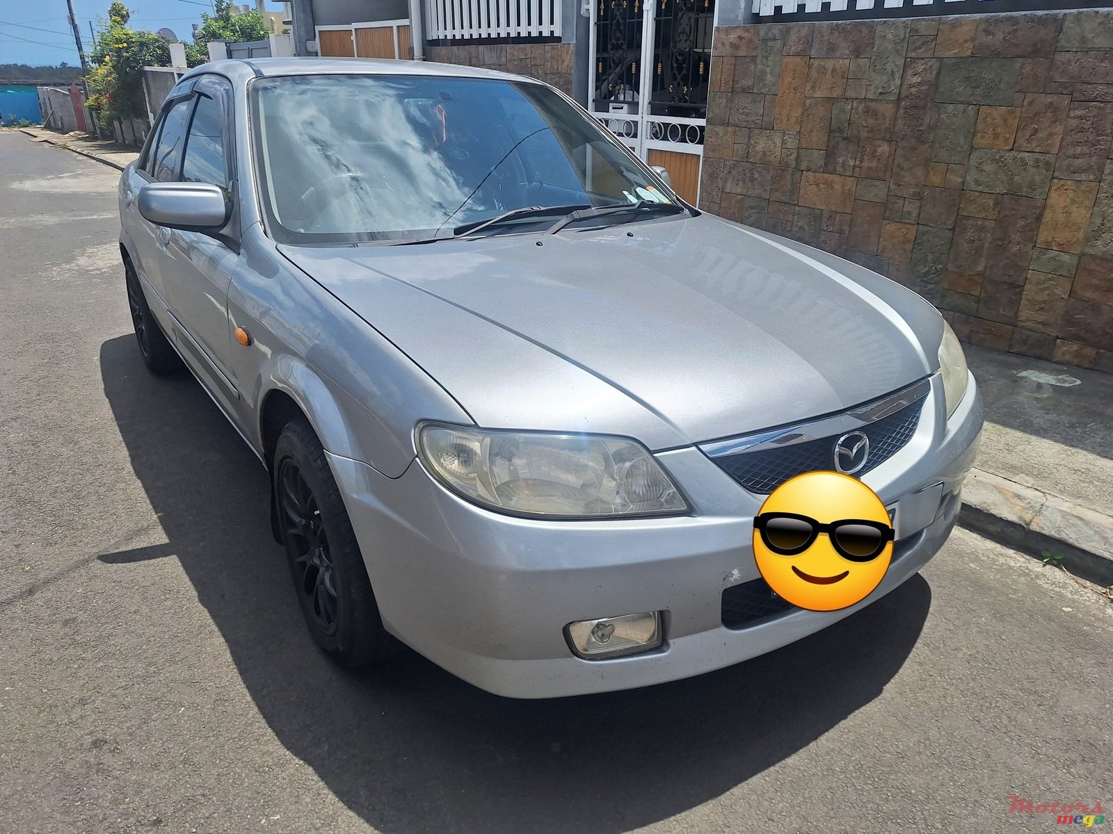 2002' Mazda 323 photo #4