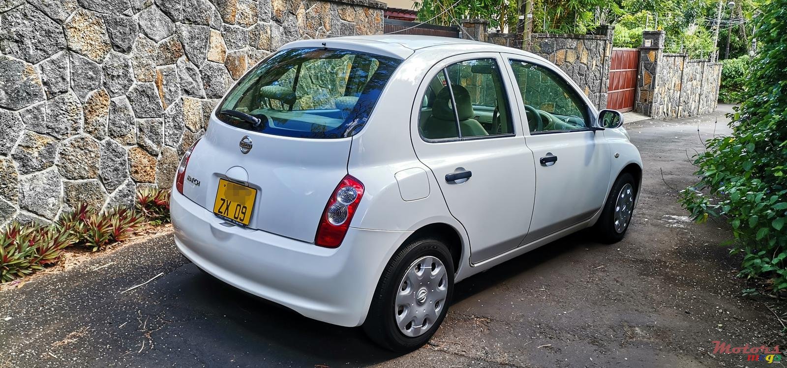 2009' Nissan March photo #6