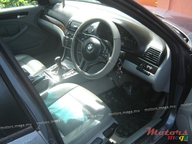 2001' BMW 3 Series Sedan photo #2