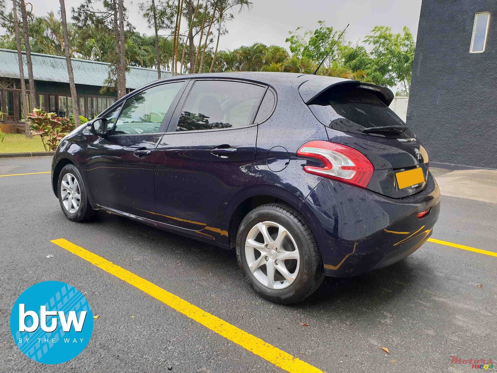 2014' Peugeot 208 photo #1