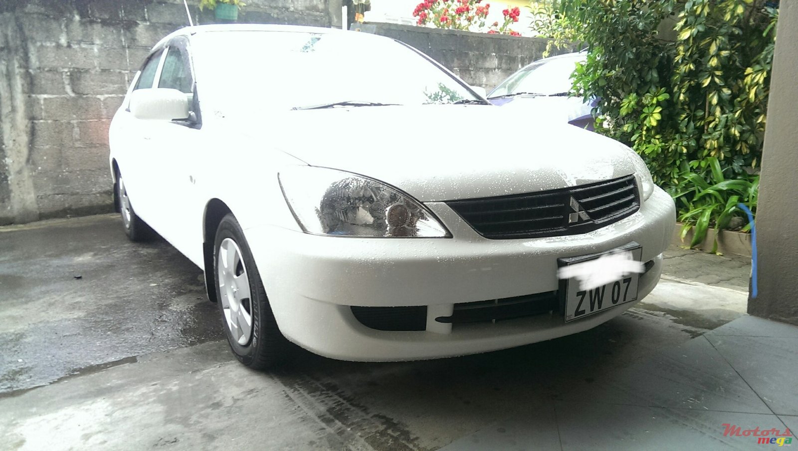 2007' Mitsubishi Lancer photo #1