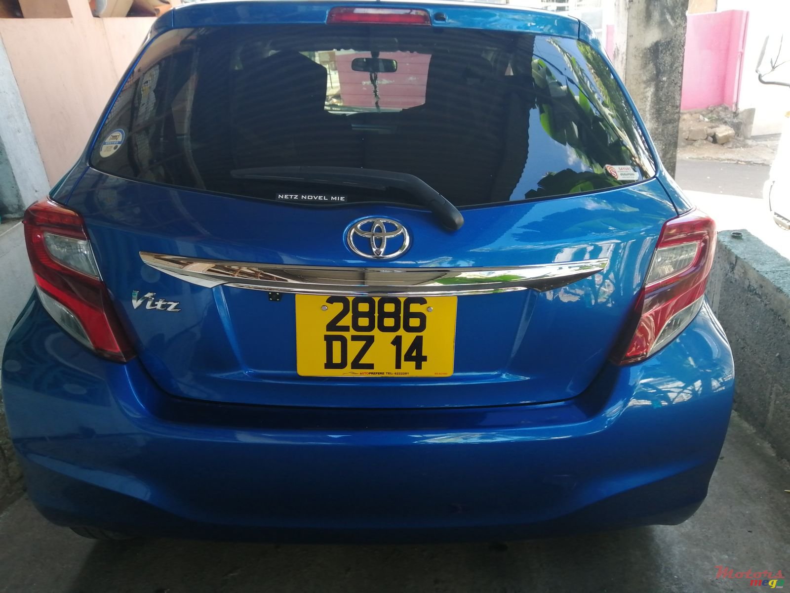 2014' Toyota Vitz photo #2