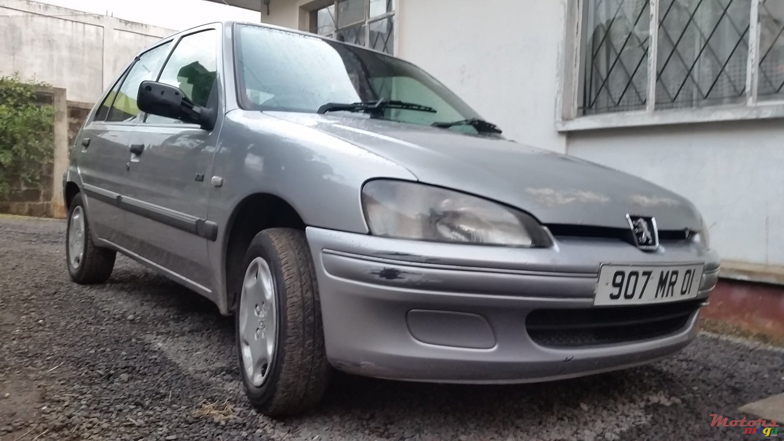2001' Peugeot 106 photo #1