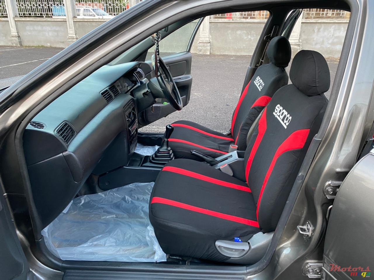 2000' Nissan Sunny photo #6