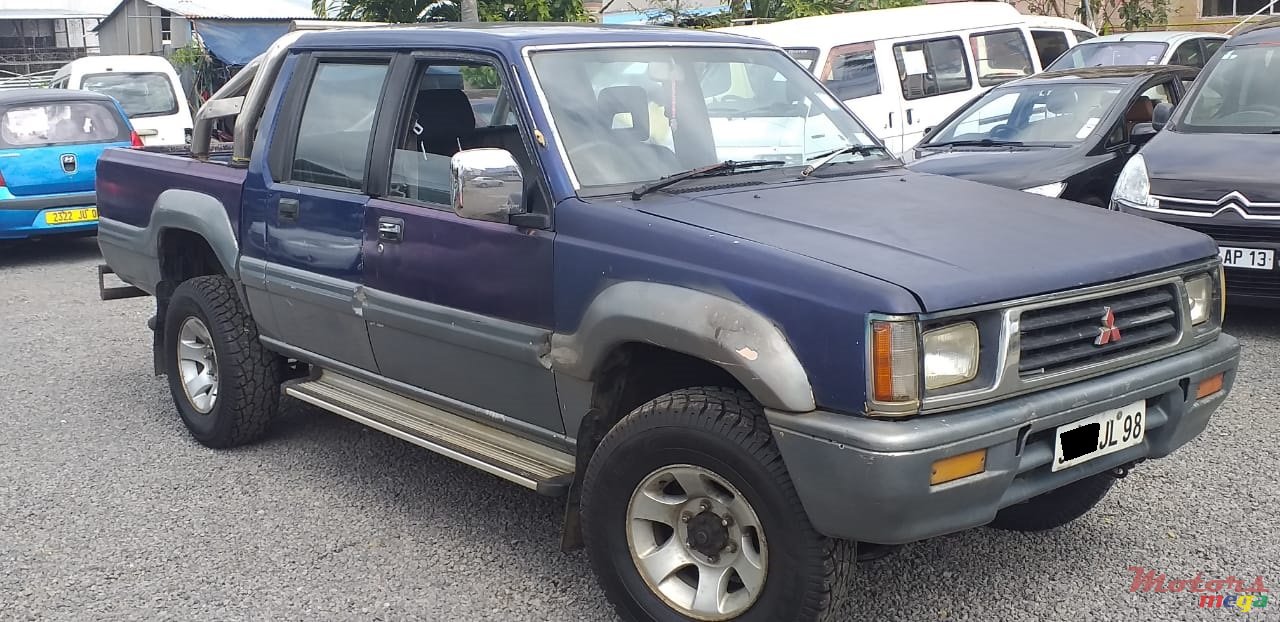 1998' Mitsubishi Starion photo #7