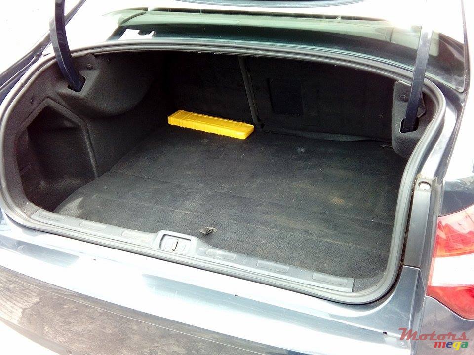 2009' Citroen C5 2.0 HDi photo #5