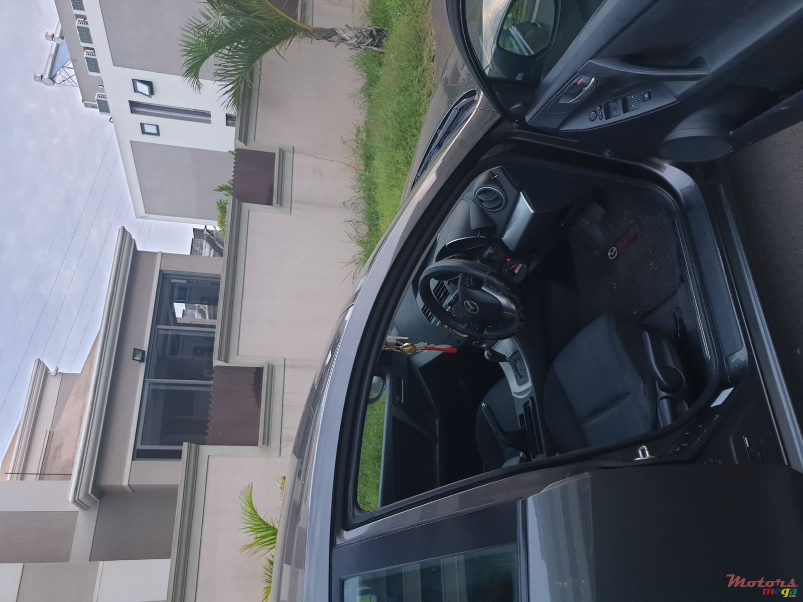 2010' Mazda 3 photo #4