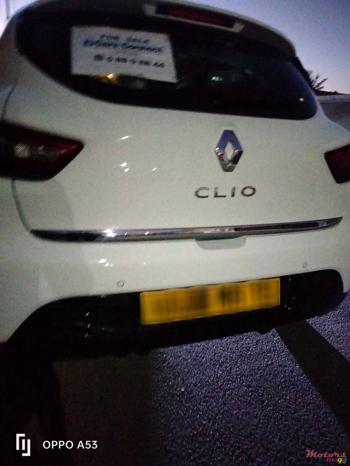 2015' Renault Clio photo #2