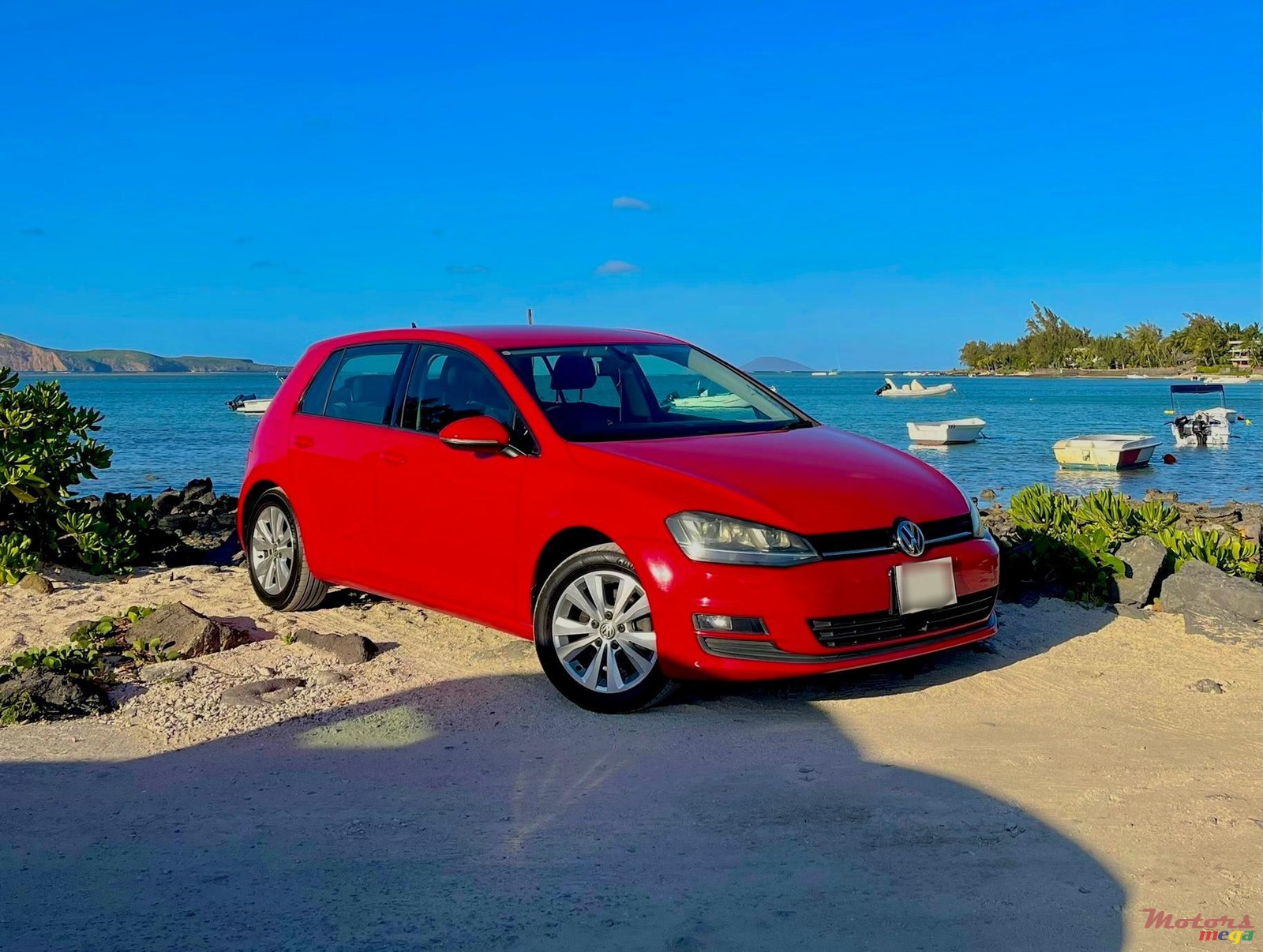 2014' Volkswagen Golf photo #1