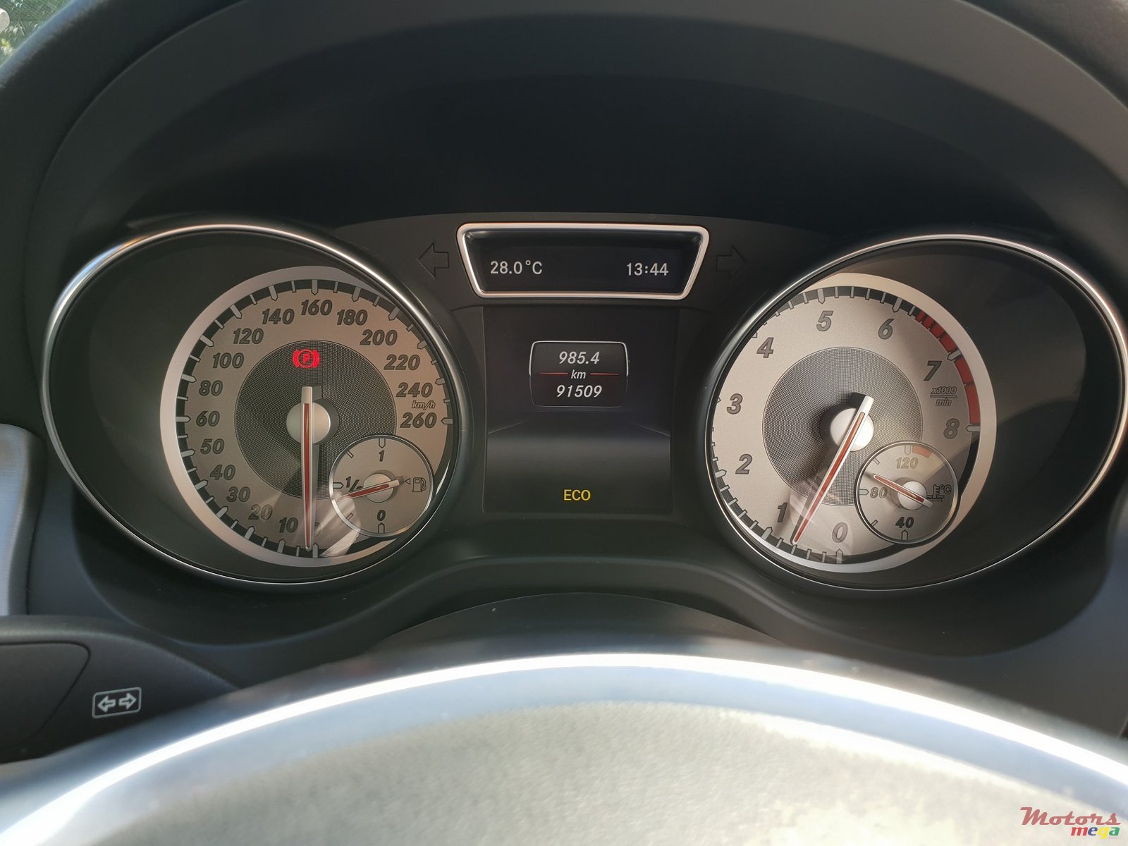 2014' Mercedes-Benz CLA-Class photo #7