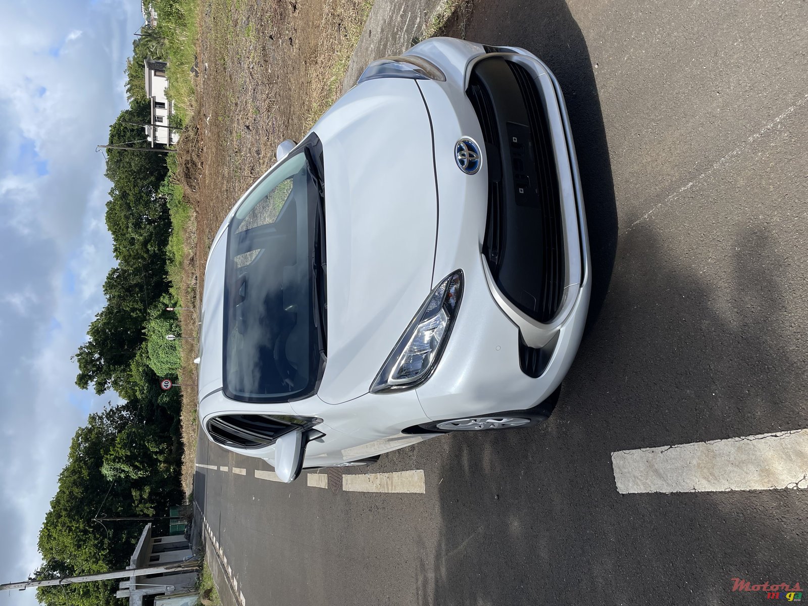 2021' Toyota Aqua photo #2