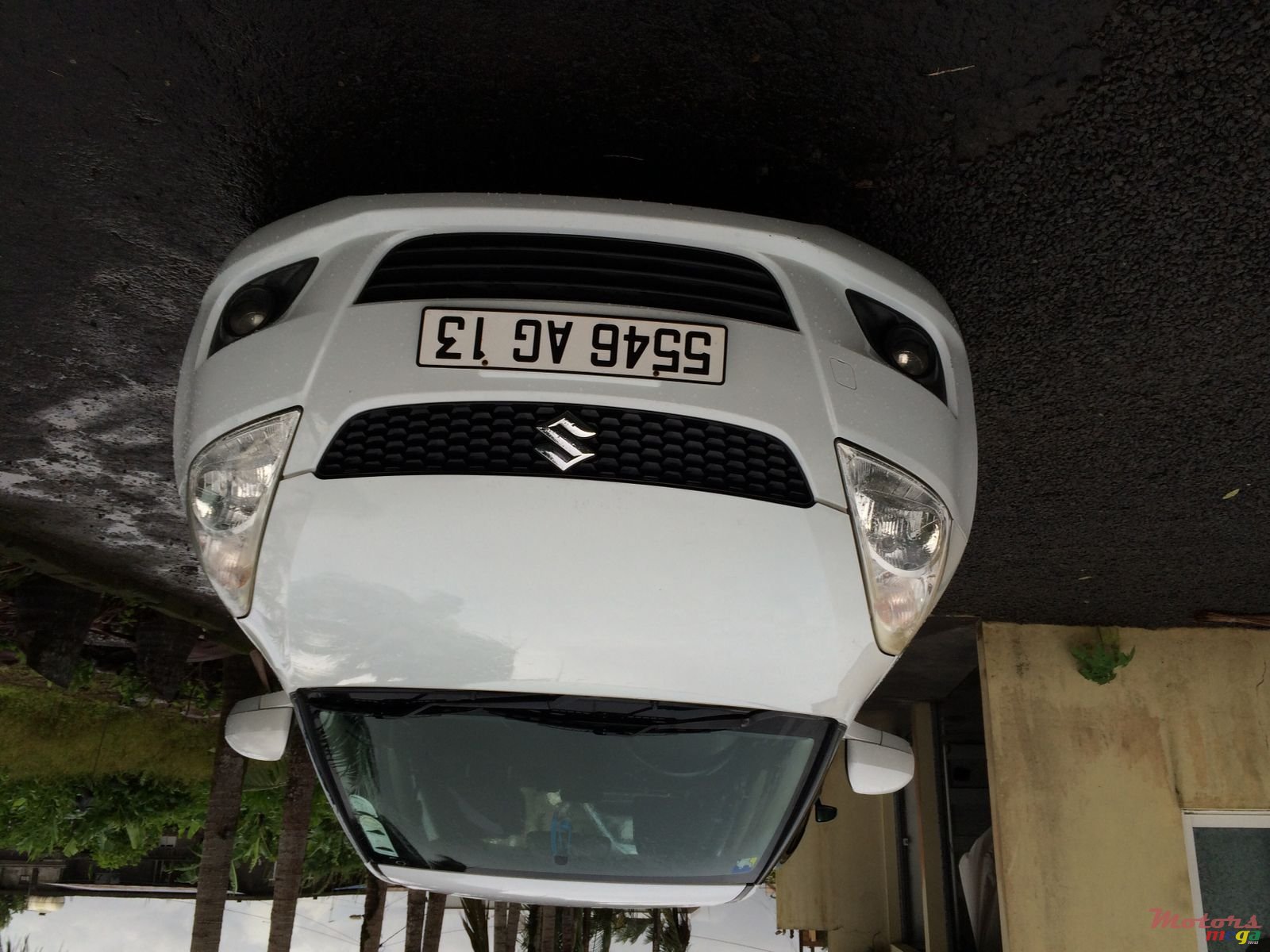 2013' Suzuki Swift photo #3