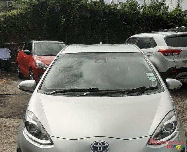 2019' Toyota Aqua photo #4