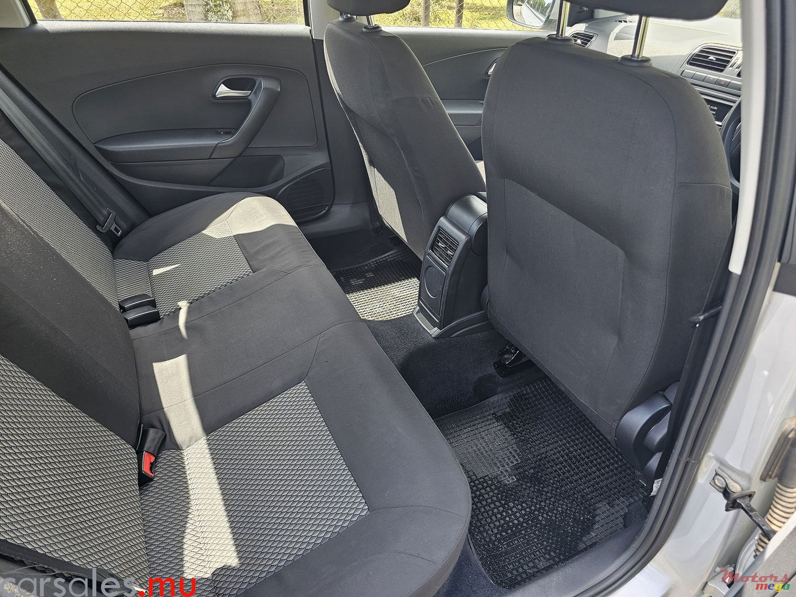 2017' Volkswagen Polo 1.4 Sedan photo #5