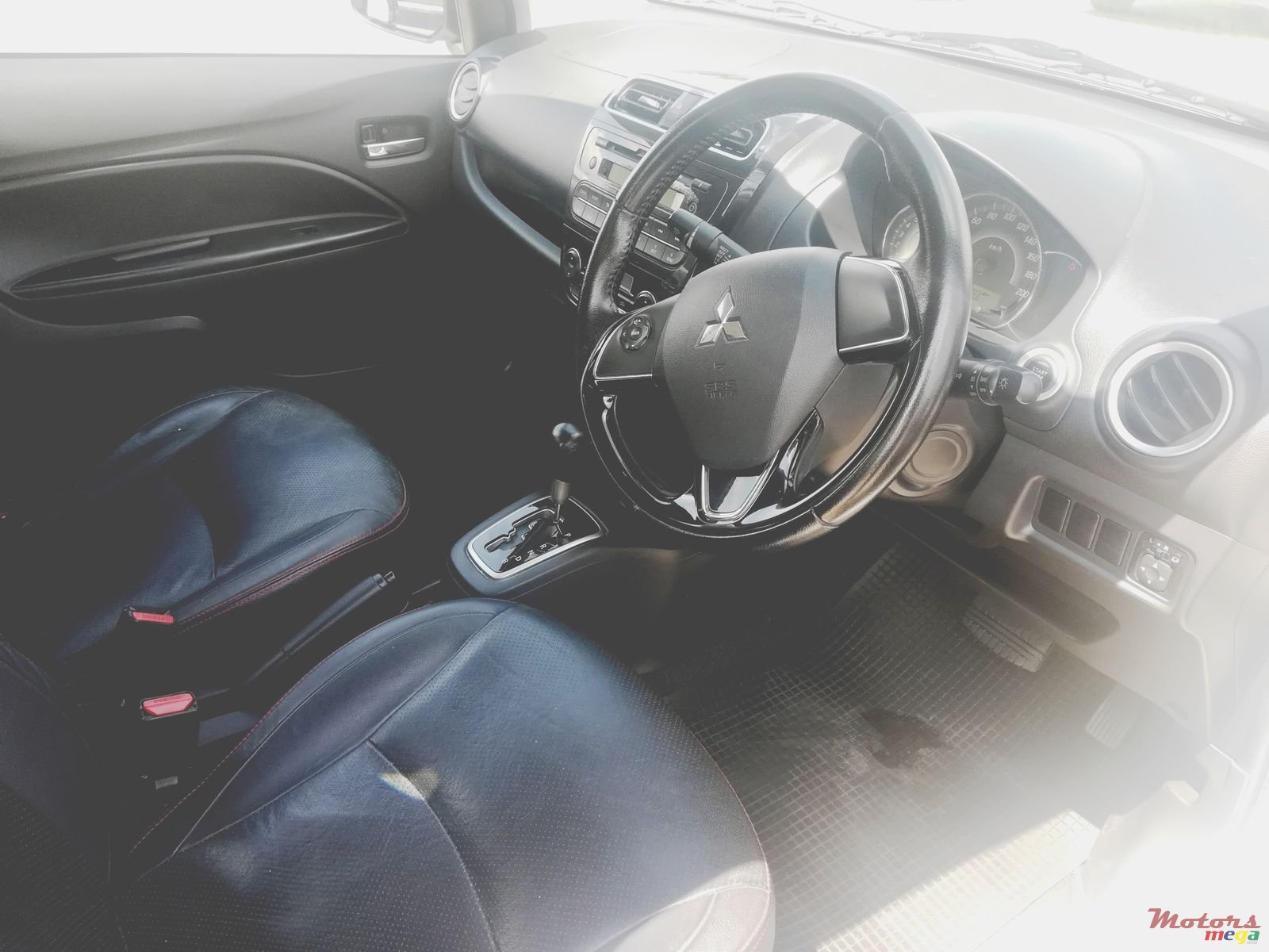 2016' Mitsubishi Mirage photo #4