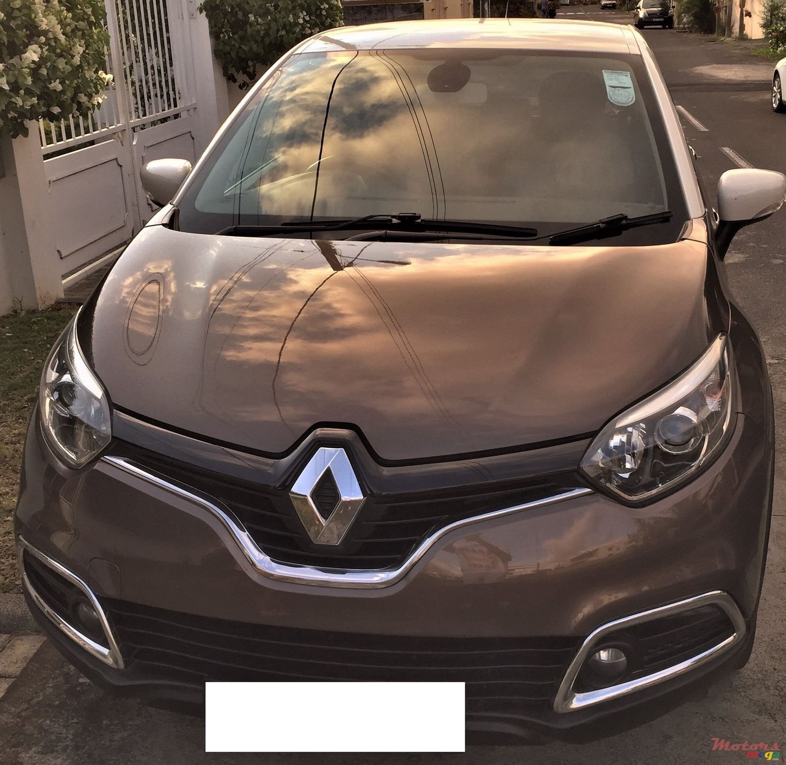 2014' Renault Captur photo #1