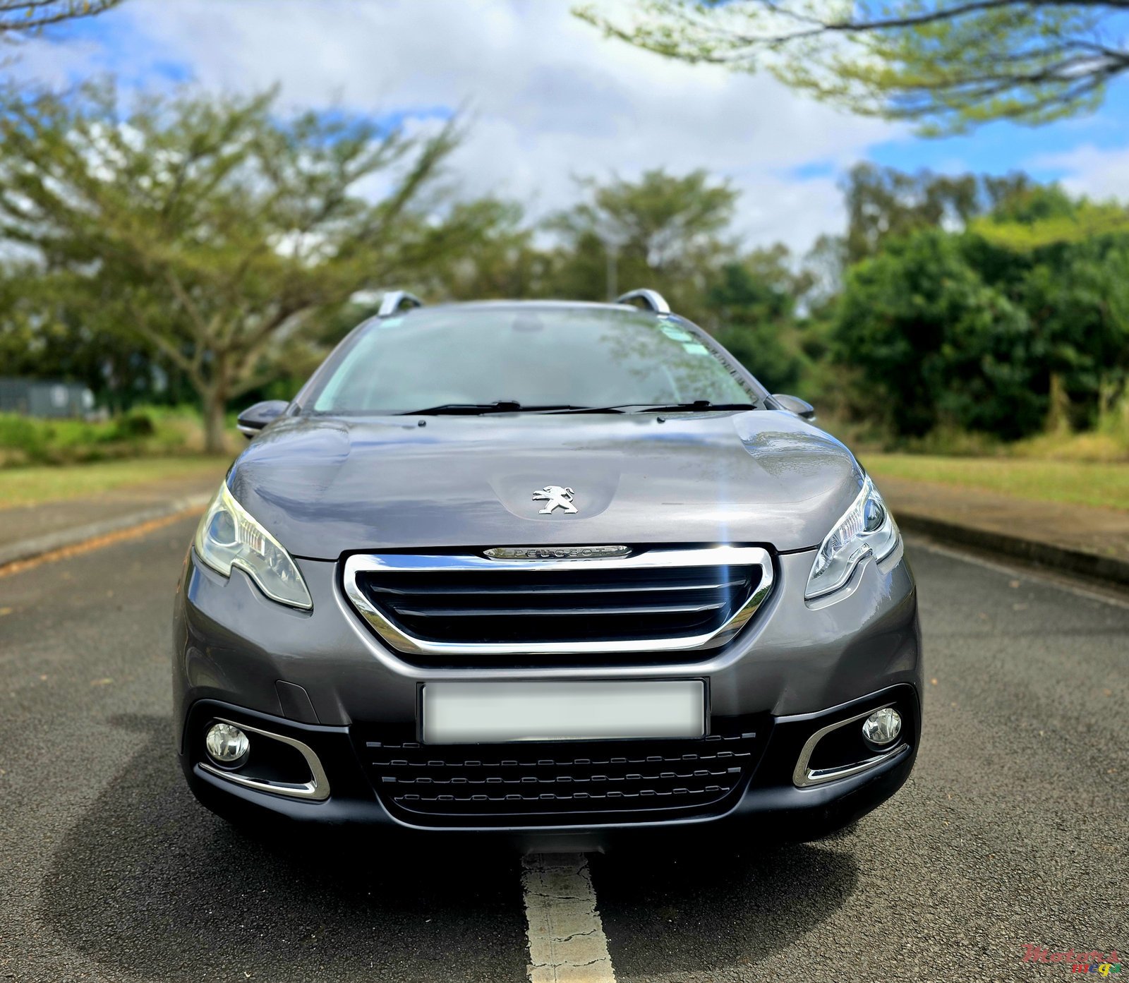 2016' Peugeot 2008 Allure Panoramic roof photo #1