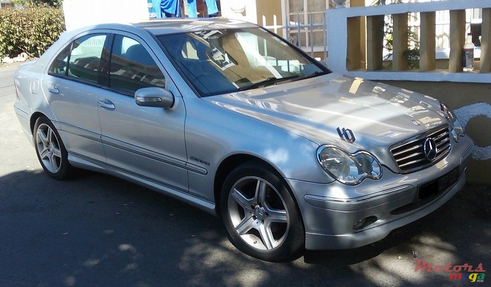 2002' Mercedes-Benz photo #2