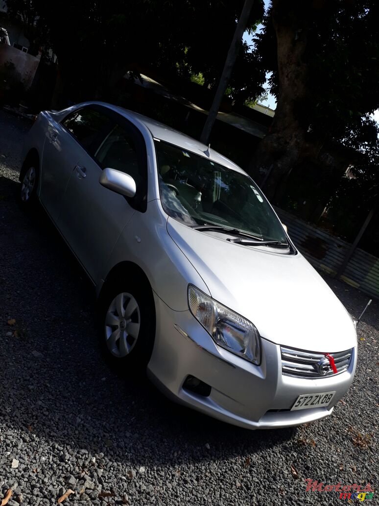 2008' Toyota Axio photo #2