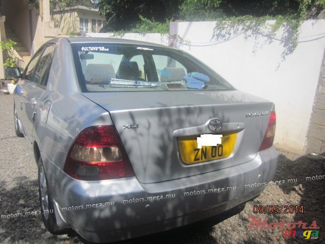 2000' Toyota photo #3