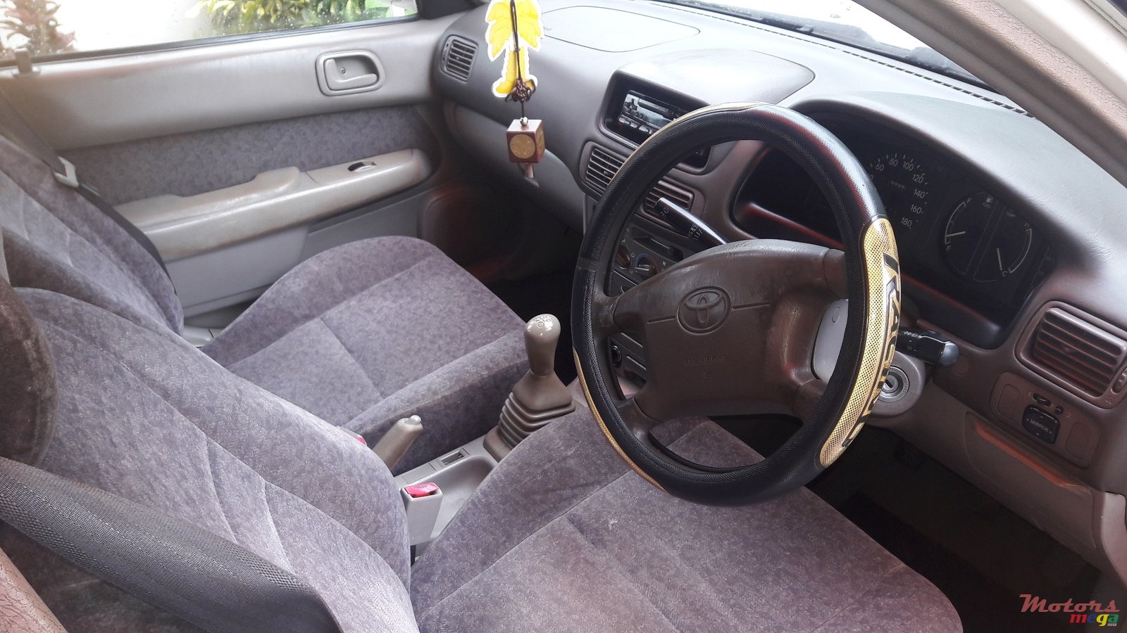 1999' Toyota Corolla photo #3