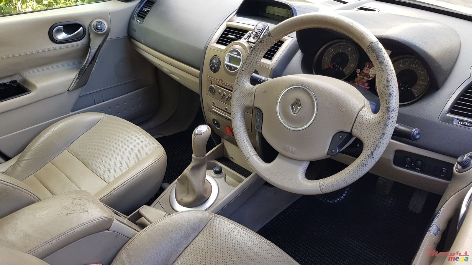 2008' Renault Megane Berlin photo #5