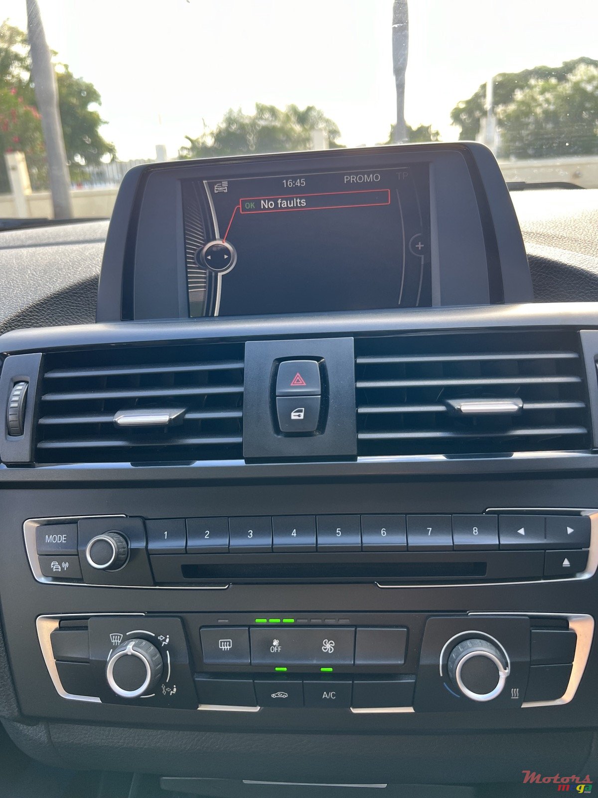 2013' BMW 116 photo #5