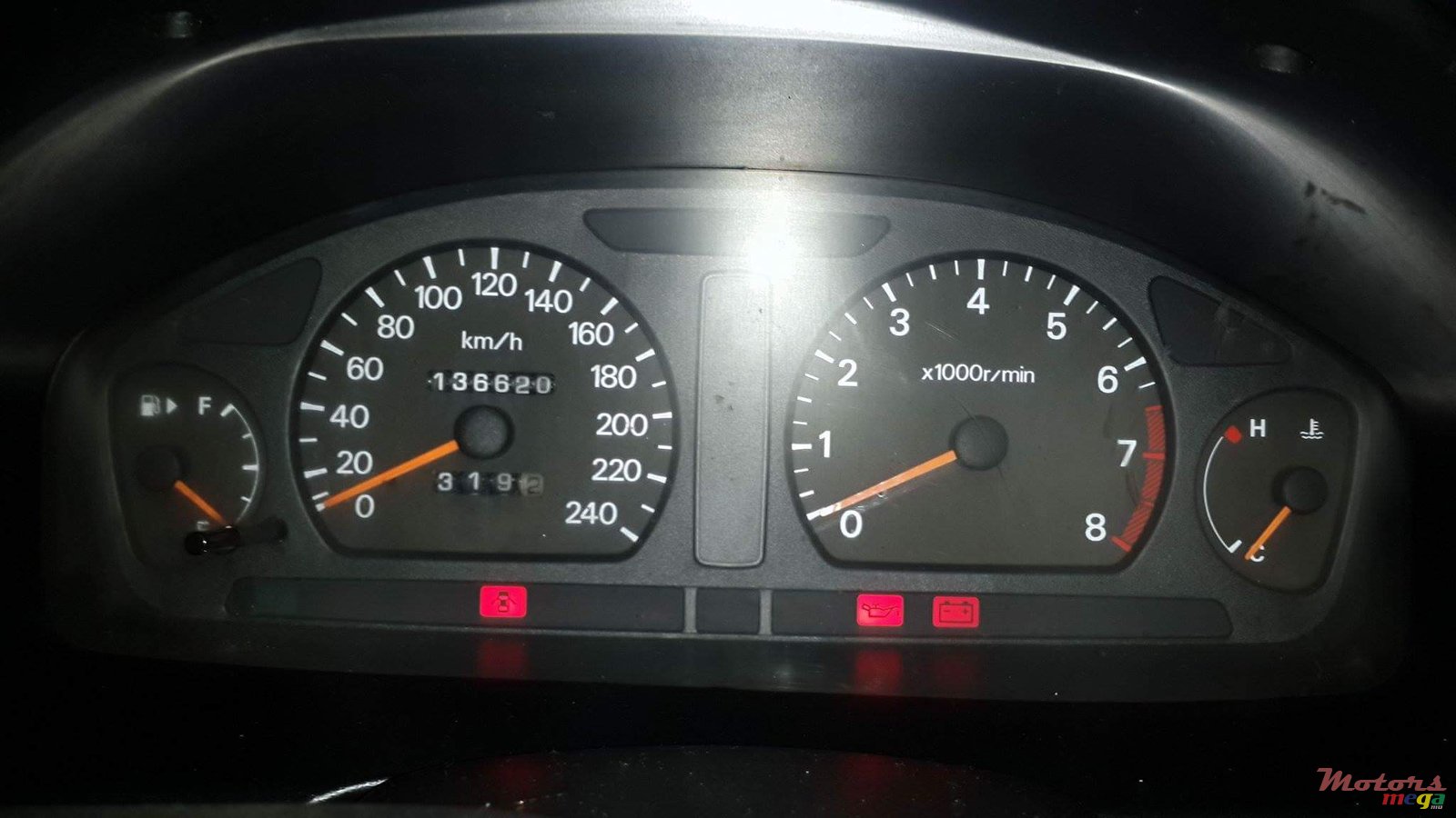 2004' Mitsubishi Galant photo #1