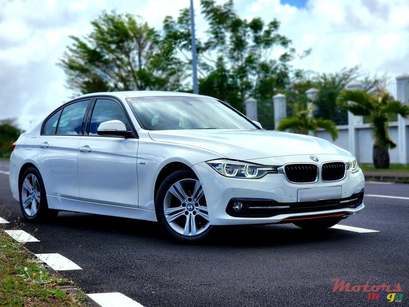 2016' BMW 318 Sport Package photo #1