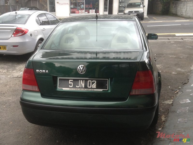 2002' Volkswagen Bora photo #3