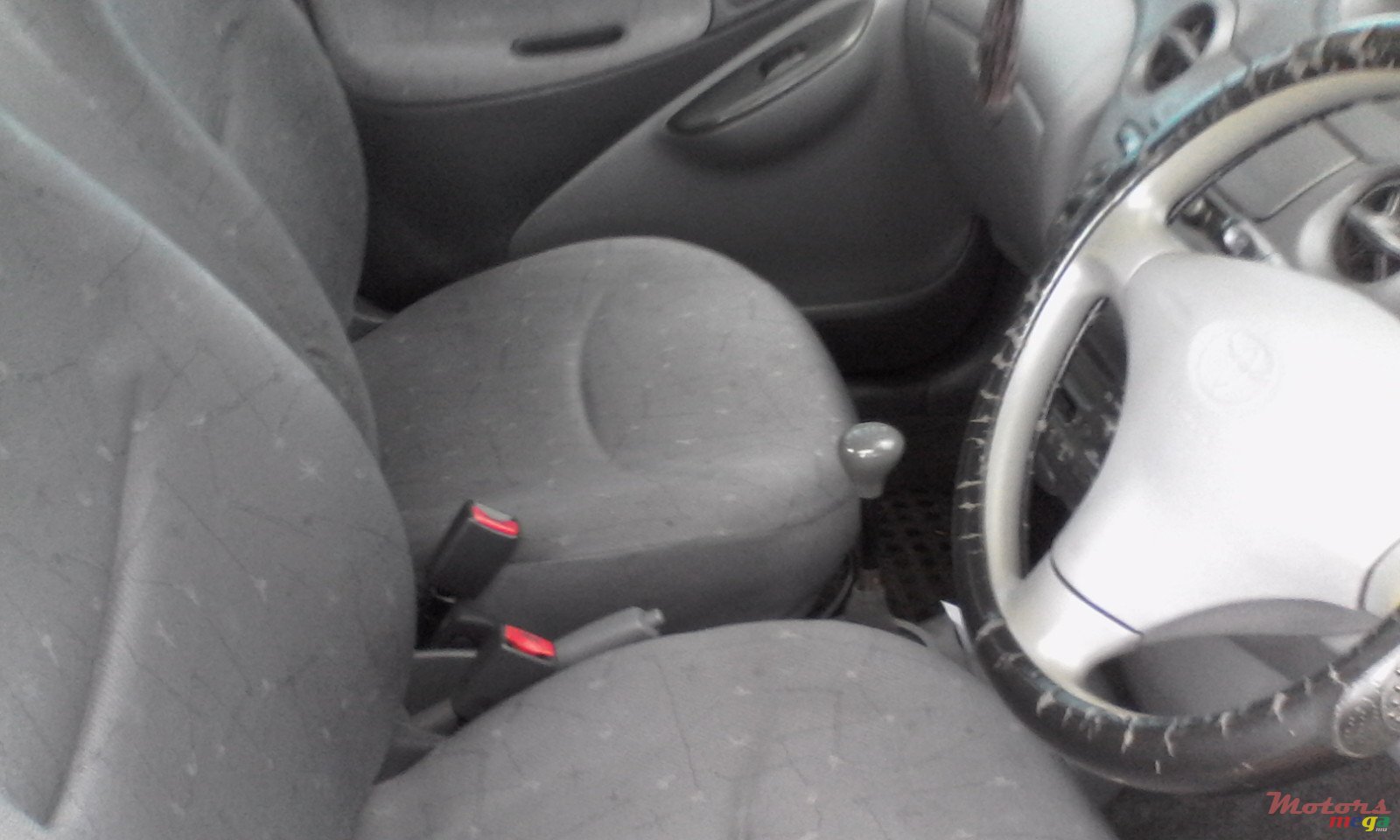 2000' Toyota Vitz Nil photo #7