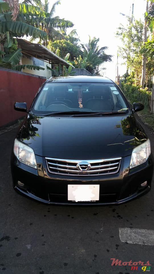 2010' Toyota Axio photo #2