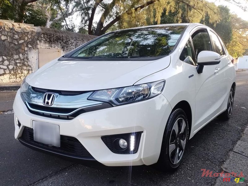 2015' Honda Fit photo #1