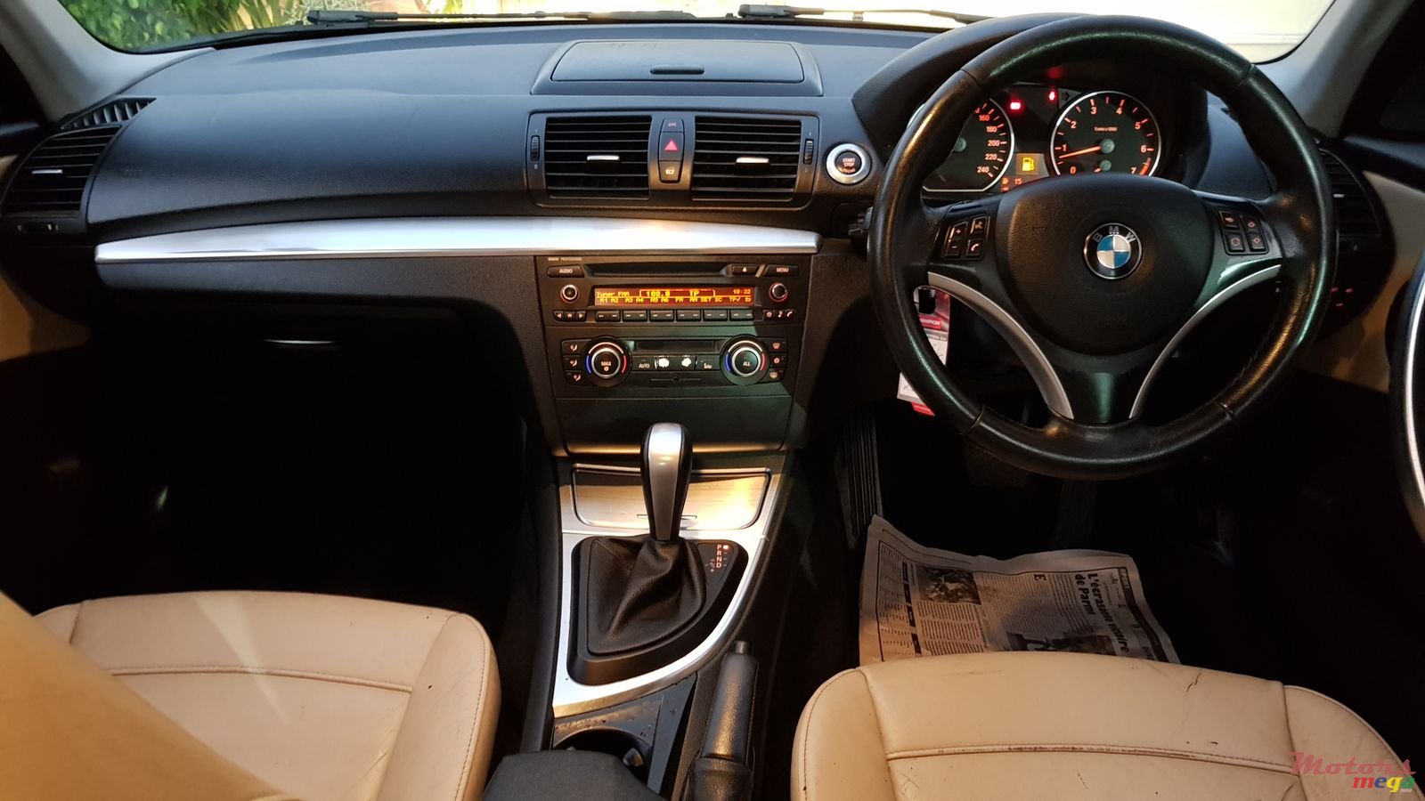 2010' BMW 116 Automatic photo #4